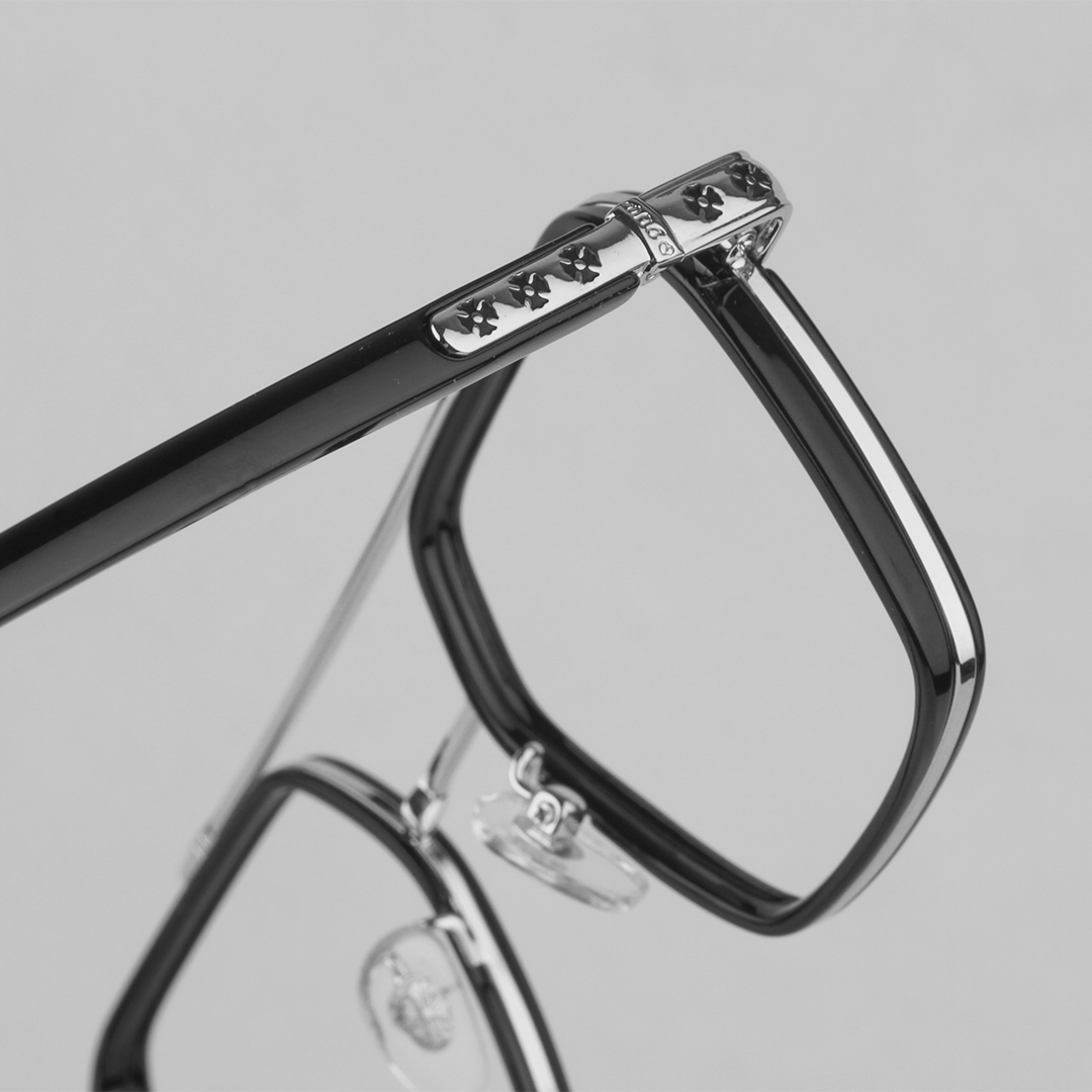 Royal Cross Black & Silver